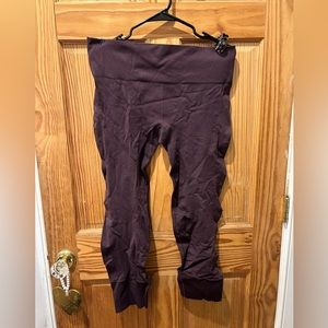Lululemon ebb to flow leggings